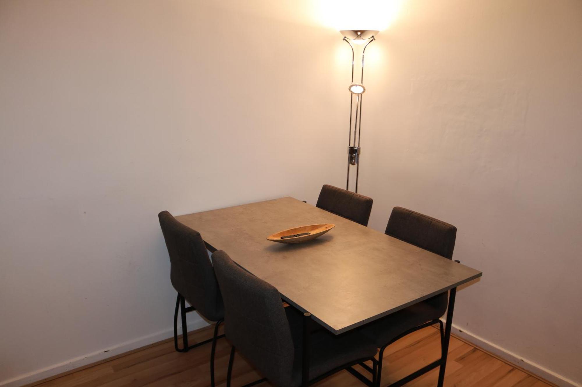 Вілла Cosy 2 Bed With Parking Near Piccadilly, Etihad Stadium And Coop Live Sleeps Up To 5 Манчестер Екстер'єр фото